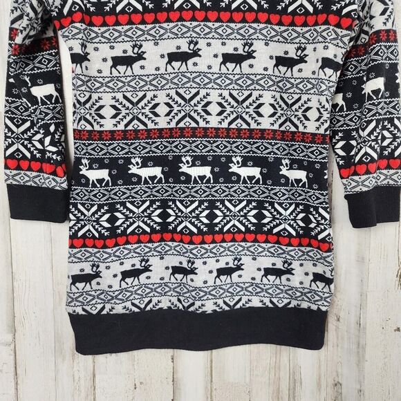 No Boundaries Nordic Reindeer Heart Knit Sweater Heather Gray Size XS - Picture 9 of 11
